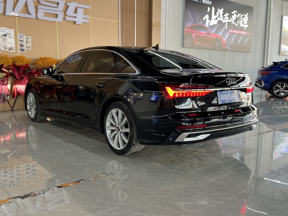 奧迪 奧迪A6L  2023款 改款 45 TFSI 臻選動(dòng)感型圖片