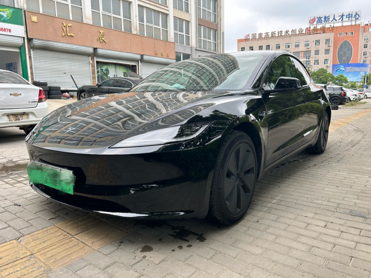 特斯拉 Model 3  2023款 后輪驅(qū)動版圖片