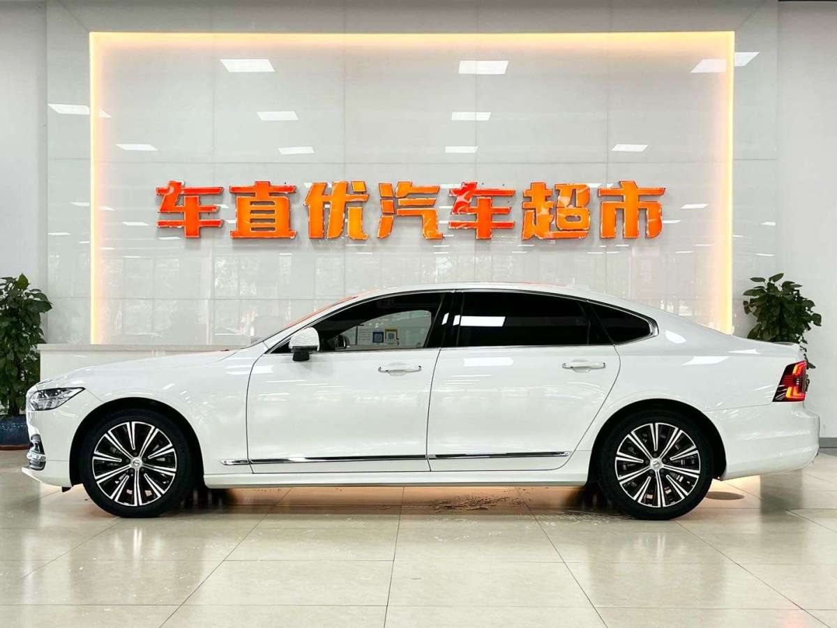 2021年4月沃爾沃 S90  2021款 B5 智遠(yuǎn)豪華版