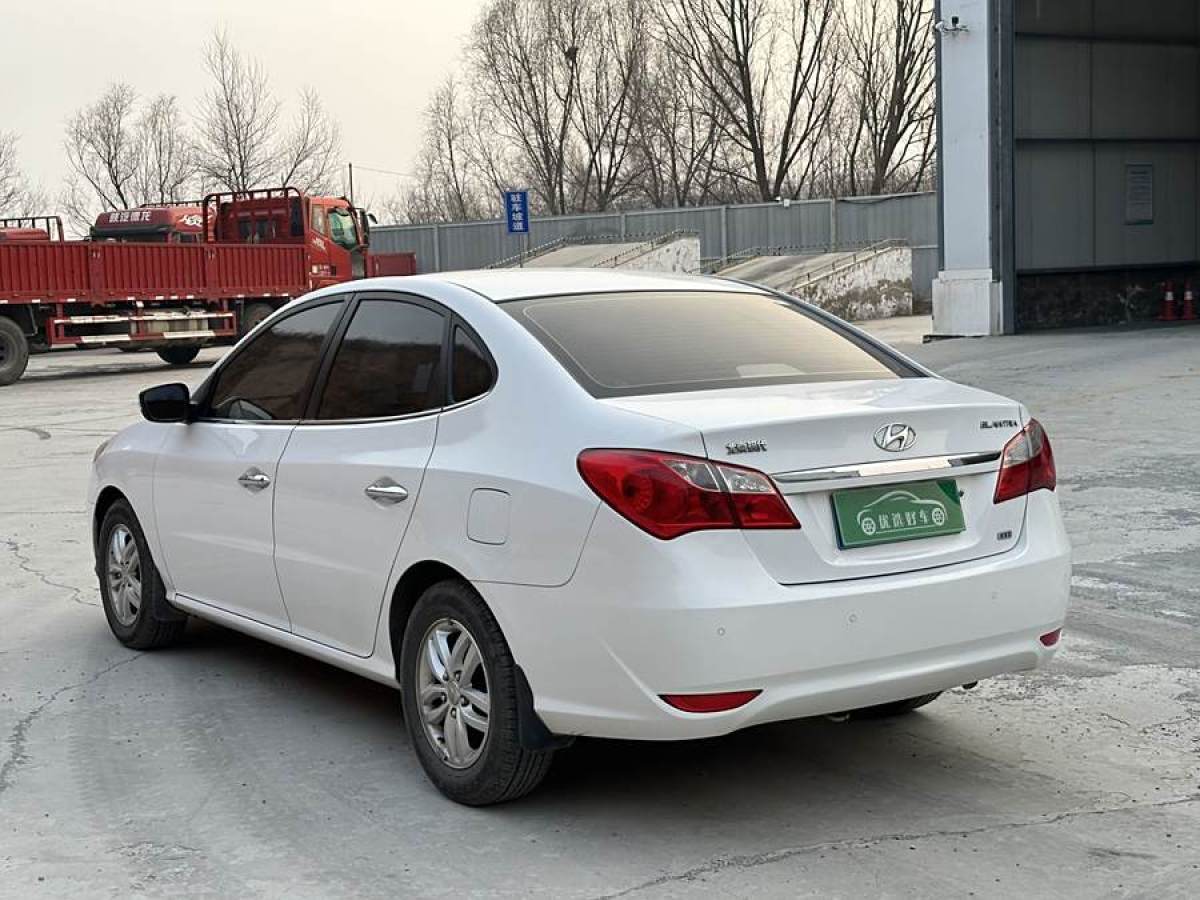 現(xiàn)代 悅動  2011款 1.6L 自動豪華型圖片