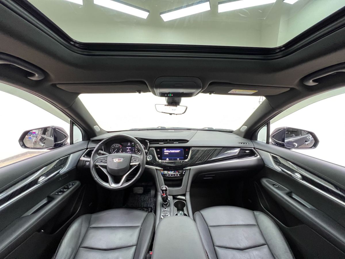 凱迪拉克 XT6  2022款 2.0T 七座四驅(qū)豪華型圖片