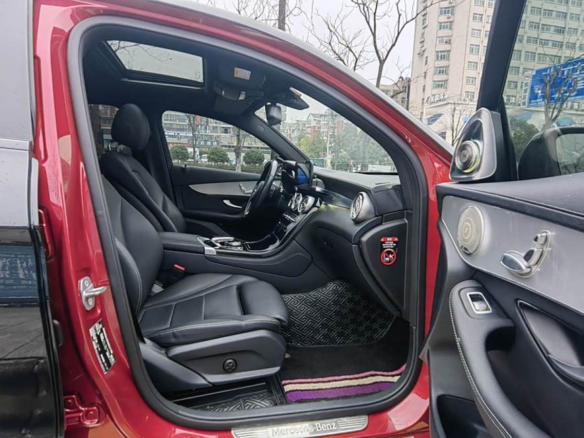 2019年8月奔馳 奔馳GLC  2022款 改款 GLC 300 4MATIC 轎跑SUV