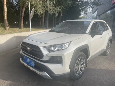 2023年5月 丰田 RAV4 荣放 2.0L CVT四驱新锐版图片