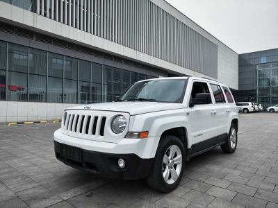 2015年10月 Jeep 自由客(進(jìn)口) 2.4L 運(yùn)動版圖片