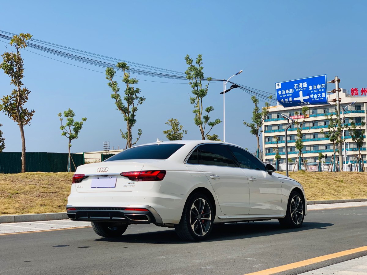 奧迪 奧迪A4L  2020款 40 TFSI 時(shí)尚動(dòng)感型圖片