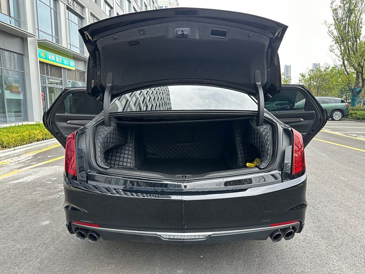 凱迪拉克 CT6  2020款 改款 28T 領(lǐng)先運(yùn)動型圖片