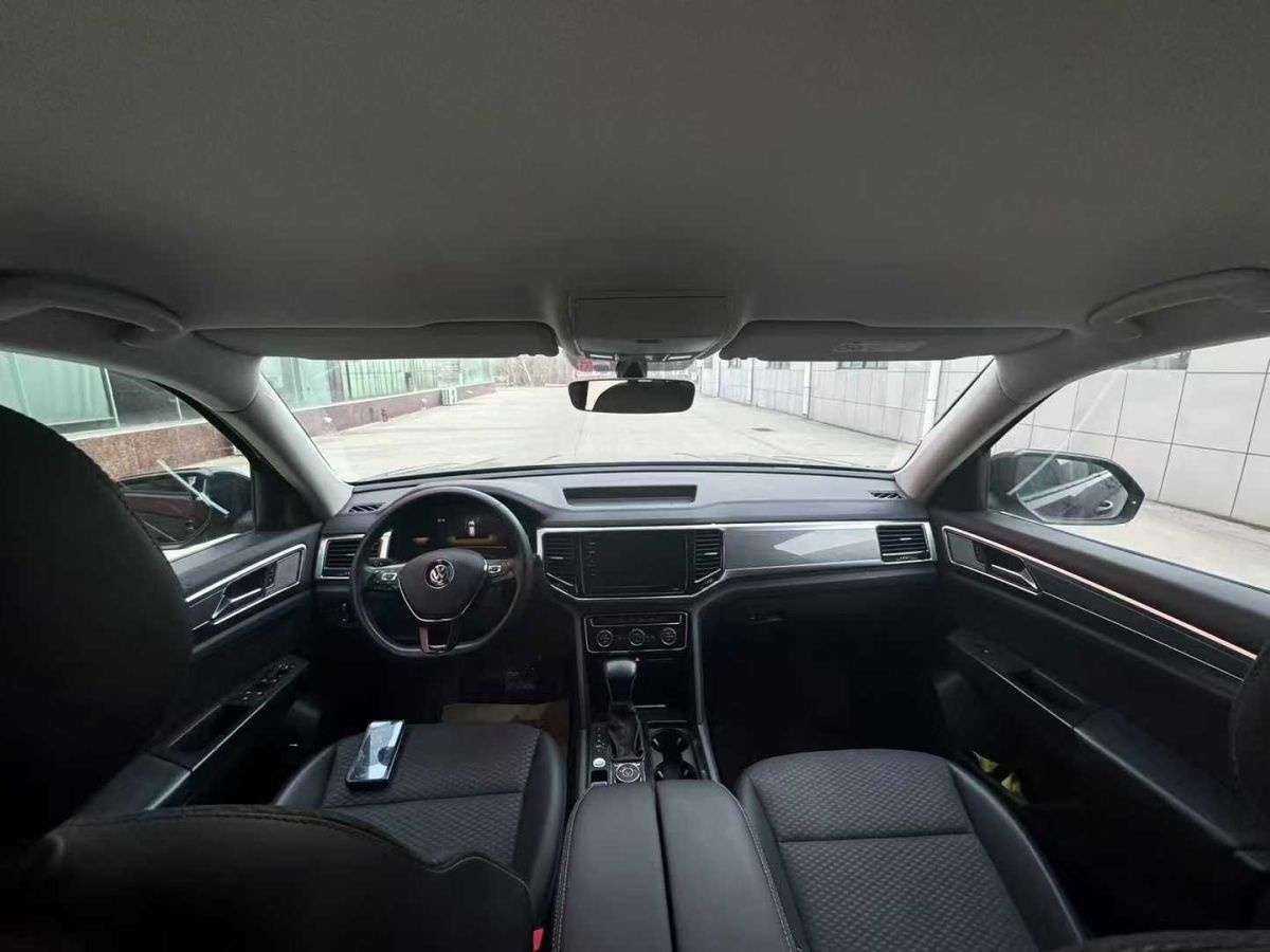 大眾 途昂  2021款 330TSI 兩驅(qū)尊崇豪華版圖片