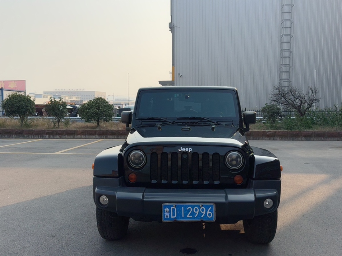 Jeep 牧馬人  2011款 3.8L Sahara 四門版圖片