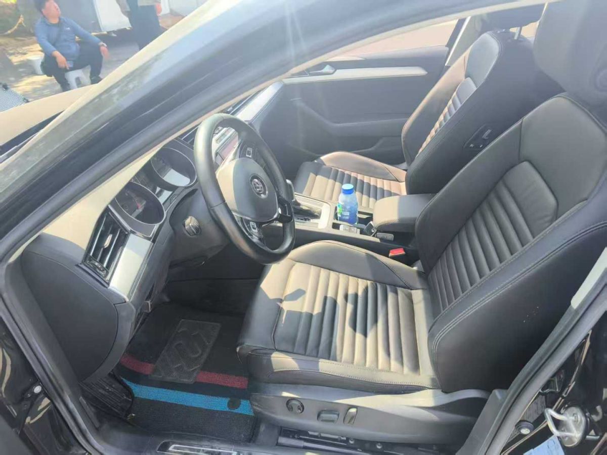 大眾 邁騰  2019款 280TSI DSG 領(lǐng)先型圖片