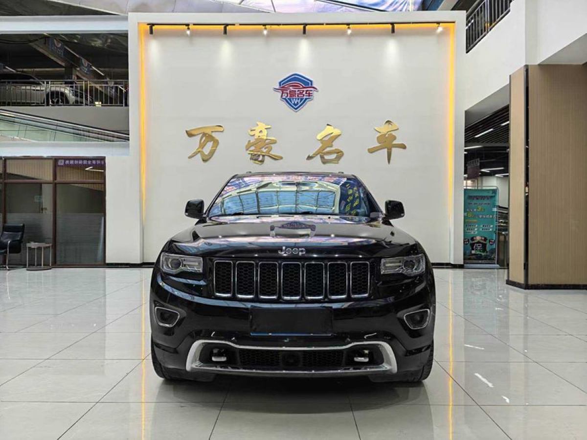 2016年12月Jeep 大切諾基  2015款 3.6L 豪華導(dǎo)航版