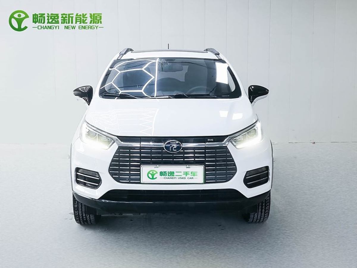 比亞迪 元新能源  2019款 EV360 智聯(lián)領(lǐng)享型圖片