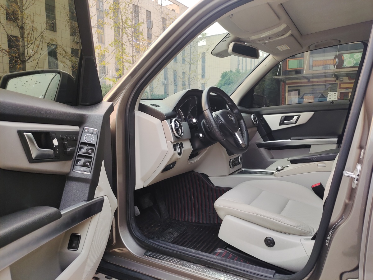 奔馳 奔馳GLK級  2013款 GLK 300 4MATIC 豪華型圖片