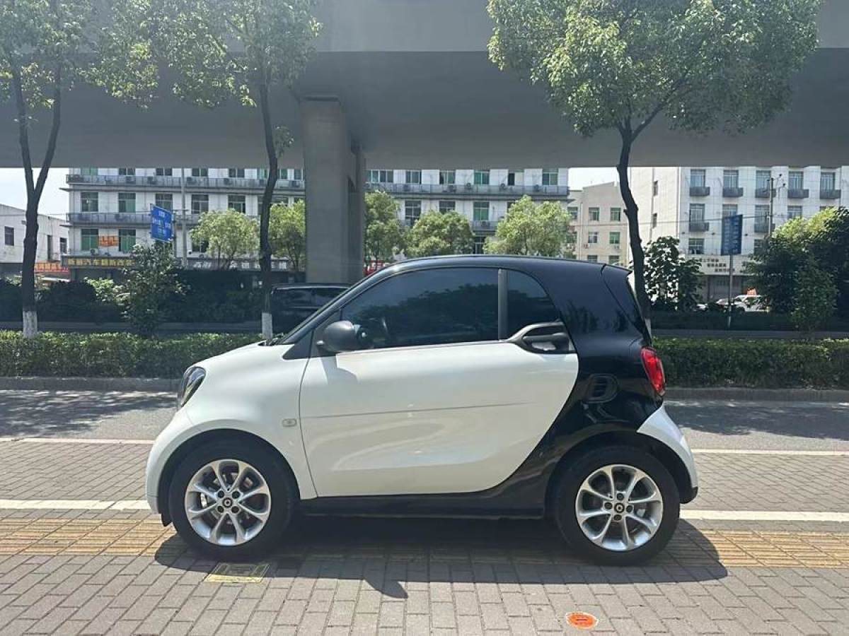 smart fortwo  2015款 1.0L 52千瓦硬頂靈動版圖片