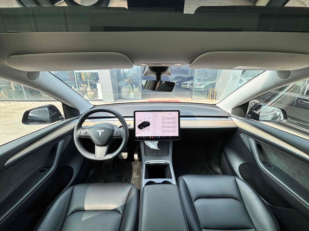 特斯拉 Model Y  2023款 后輪驅(qū)動(dòng)版圖片