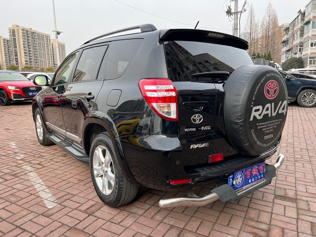 豐田 rav4 2011款 2.0 四驅版圖片