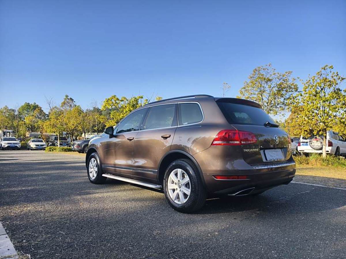 大眾 途銳  2011款 3.0TSI 標(biāo)配型圖片