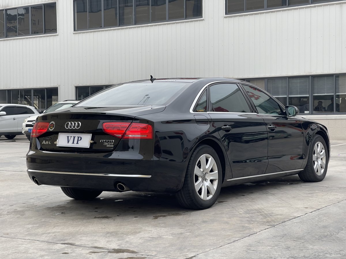奧迪 奧迪A8  2012款 A8L 45 TFSI quattro豪華型圖片