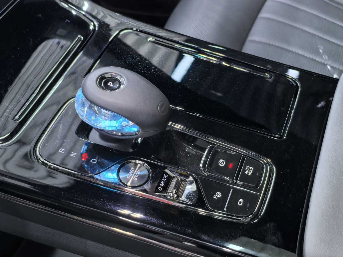 廣汽傳祺 M8  2024款 宗師系列 400T 先鋒版圖片