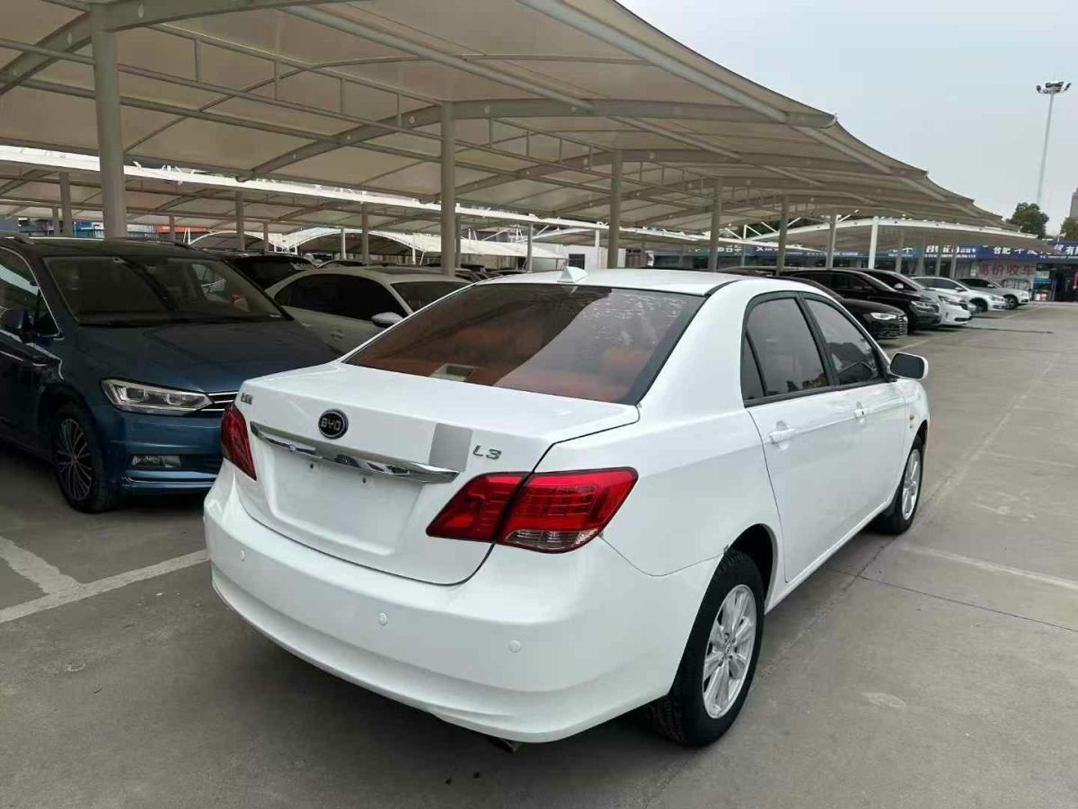 比亞迪 L3  2013款 1.5L 自動尊貴型圖片