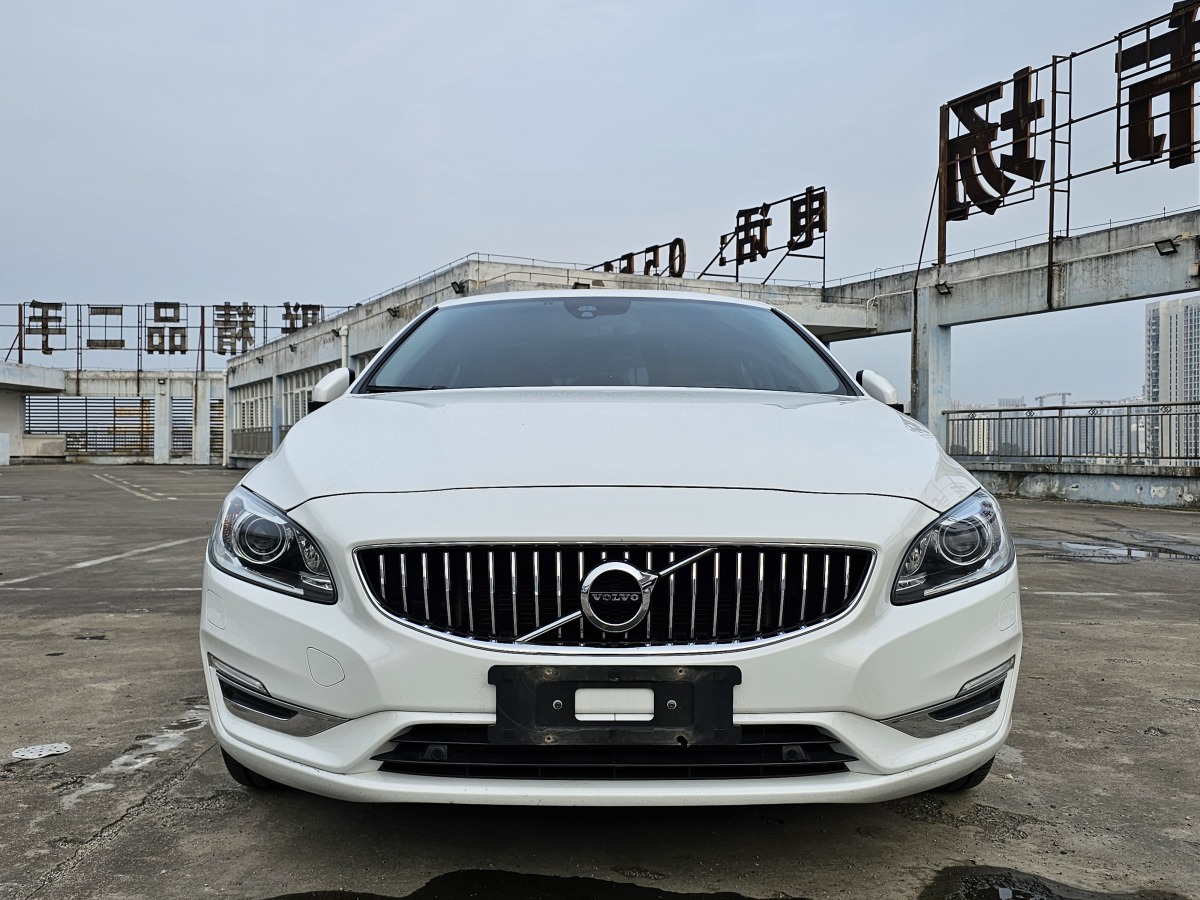 沃尔沃 S60  2014款 2.0T T5 个性运动版(改款)图片