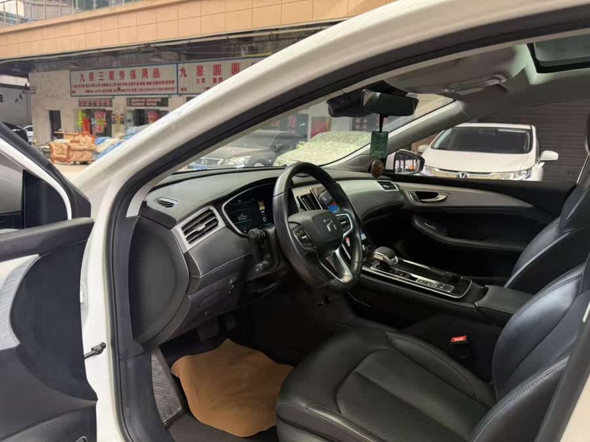R汽車 R汽車 ER6  2021款 新動版 620km 智享版圖片