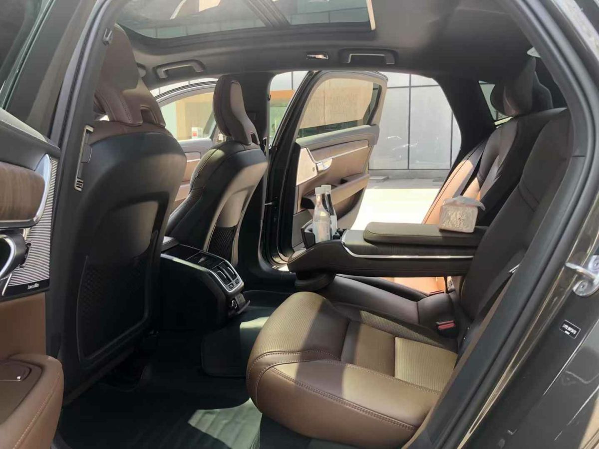 沃爾沃 S90  2023款 B5 智遠豪華版圖片