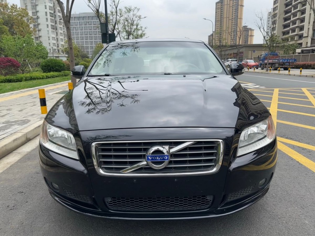 沃尔沃 S80L  2010款 2.5T 智尚版图片