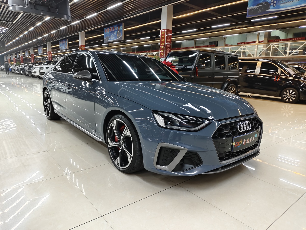 2022年2月奧迪 奧迪A4L  2022款 40 TFSI quattro RS套件燃速型