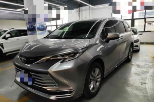 賽那SIENNA 豐田 2.5L混動 鉑金版