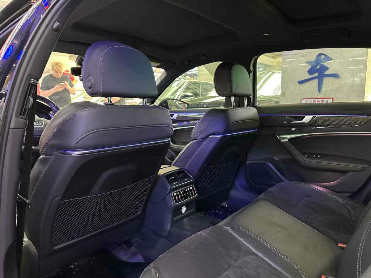 奧迪 奧迪A6  2021款 Avant 45 TFSI 先鋒派星辰版圖片