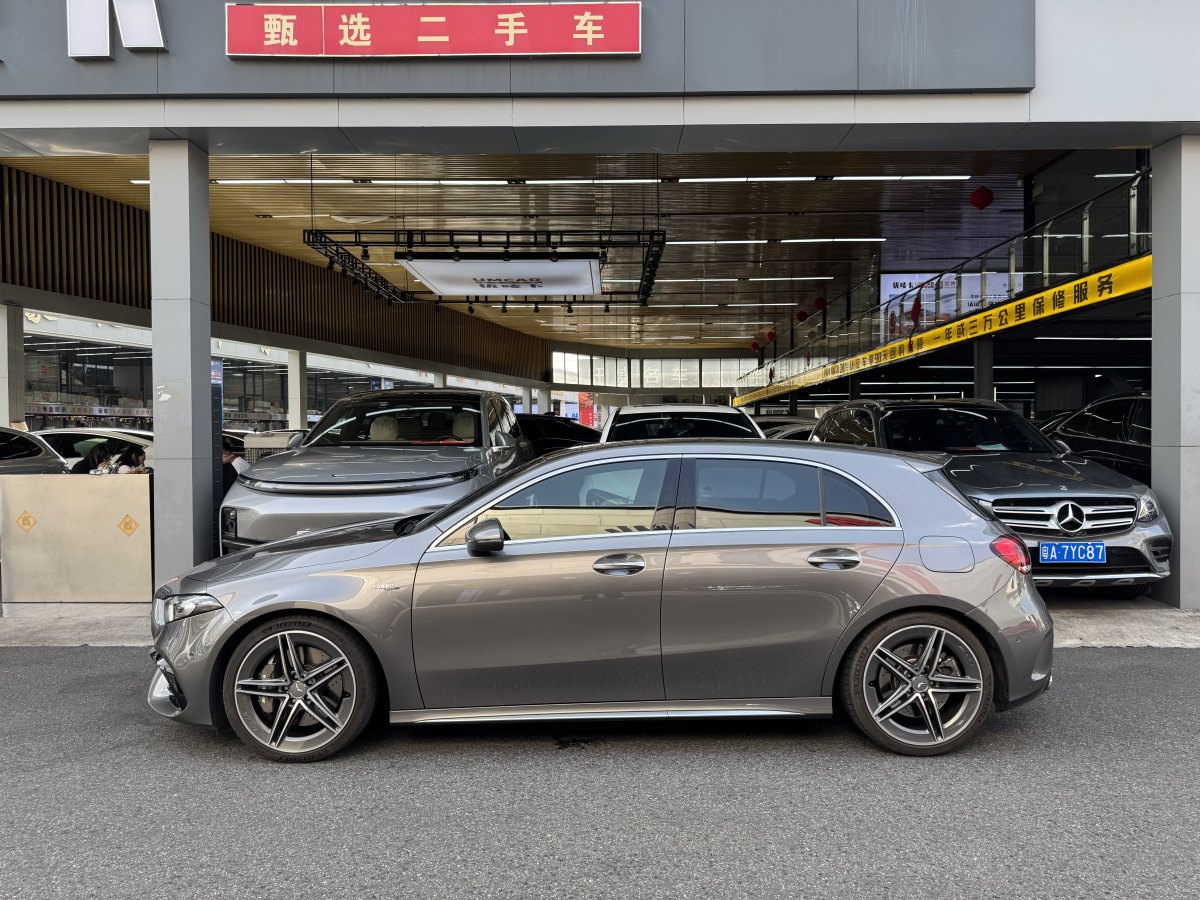 2021年11月奔馳 奔馳A級(jí)AMG  2022款 AMG A 45 4MATIC+