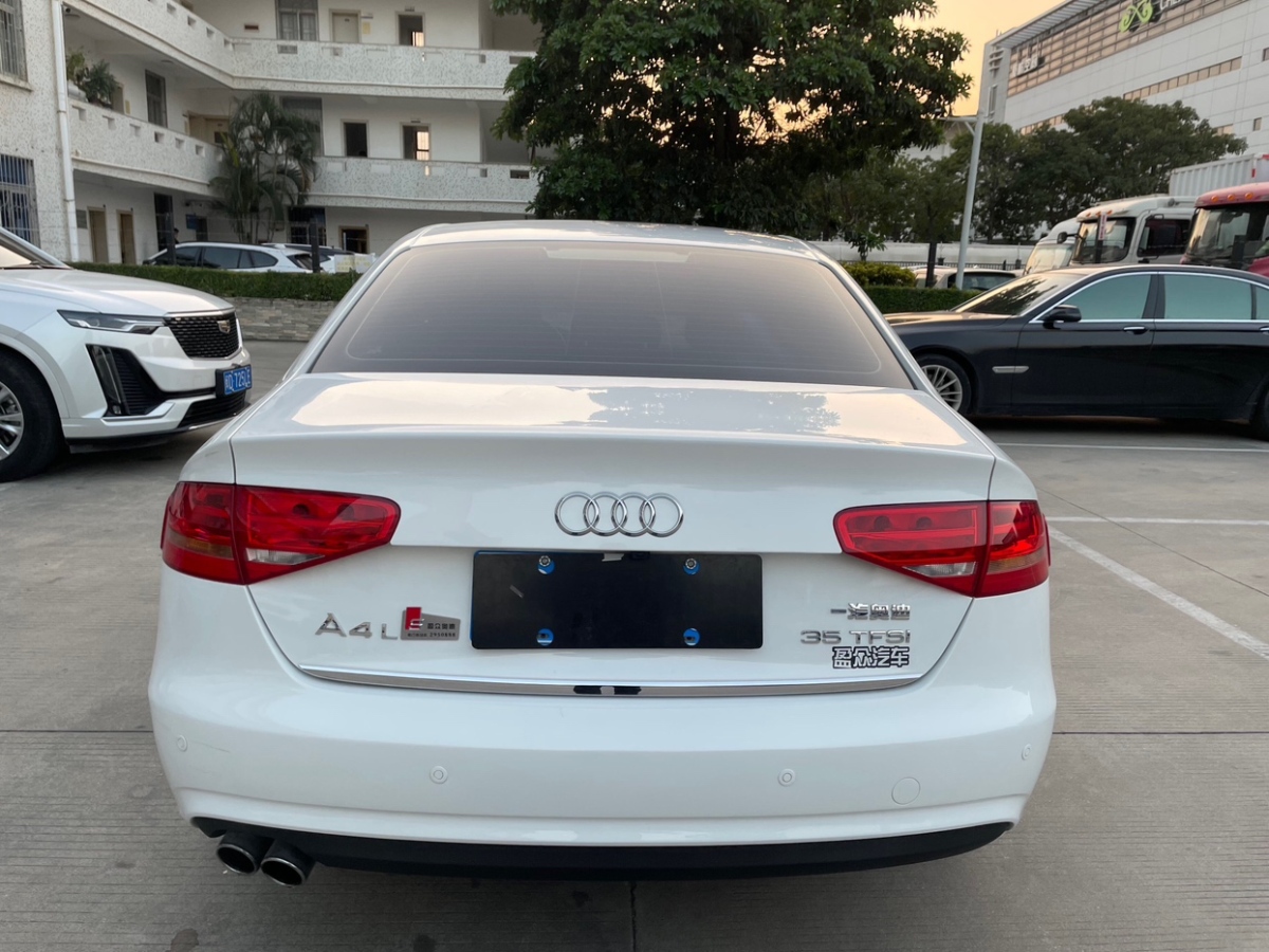 奥迪 奥迪A4L  2016款 35 TFSI 自动标准型图片