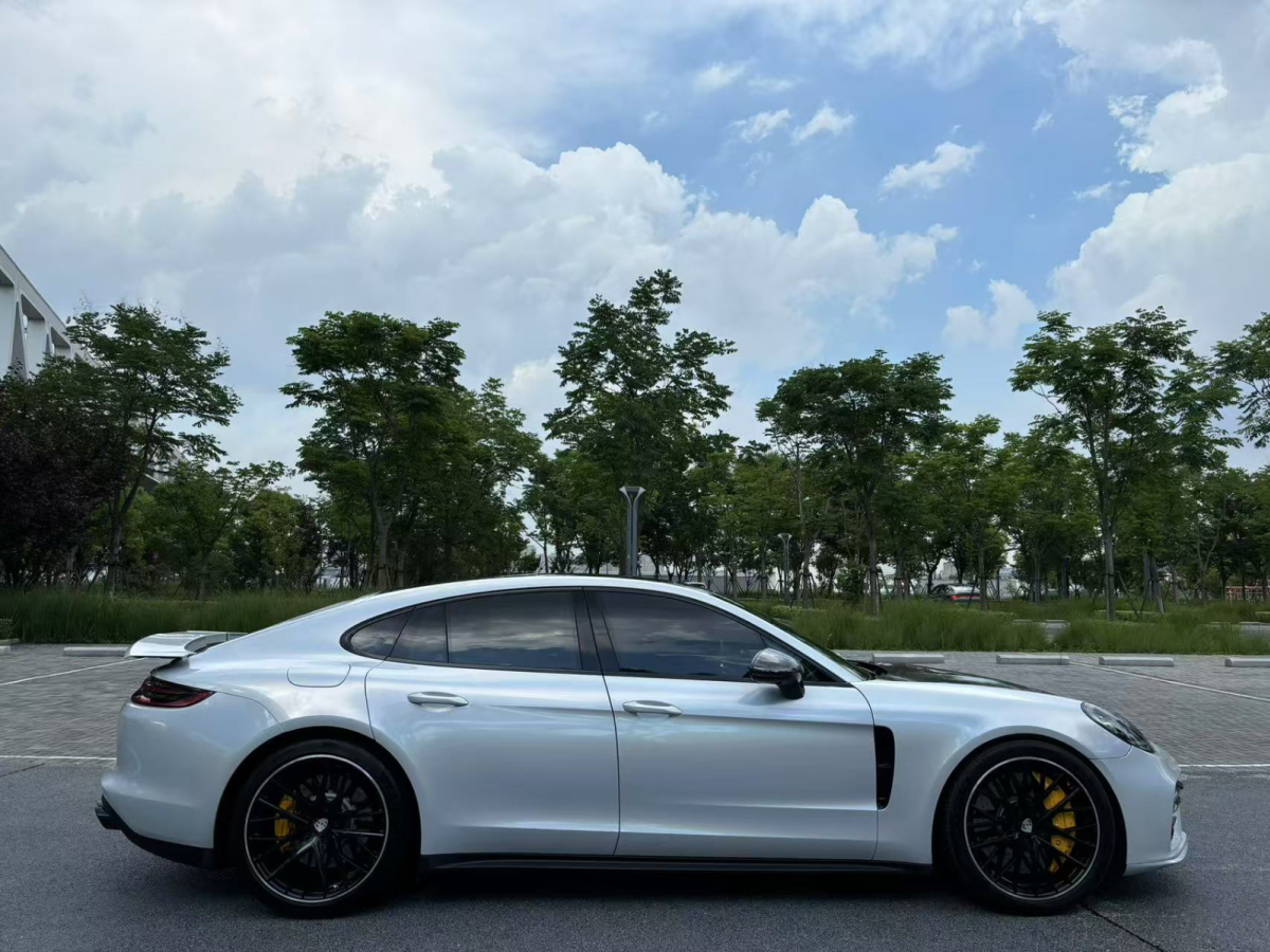 保時(shí)捷 Panamera  2013款 4 Platinum Edition 3.6圖片