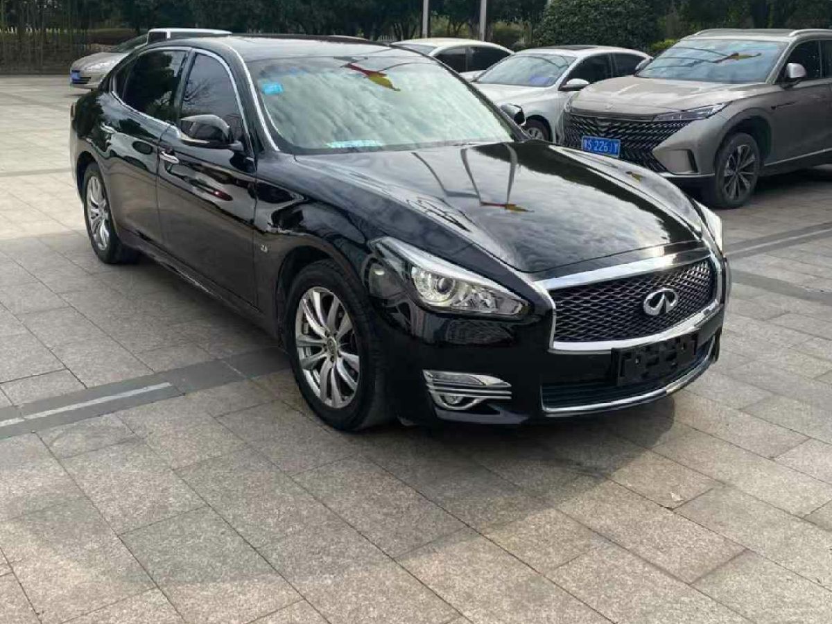 英菲尼迪 Q50L  2016款 2.0T 悅享版圖片