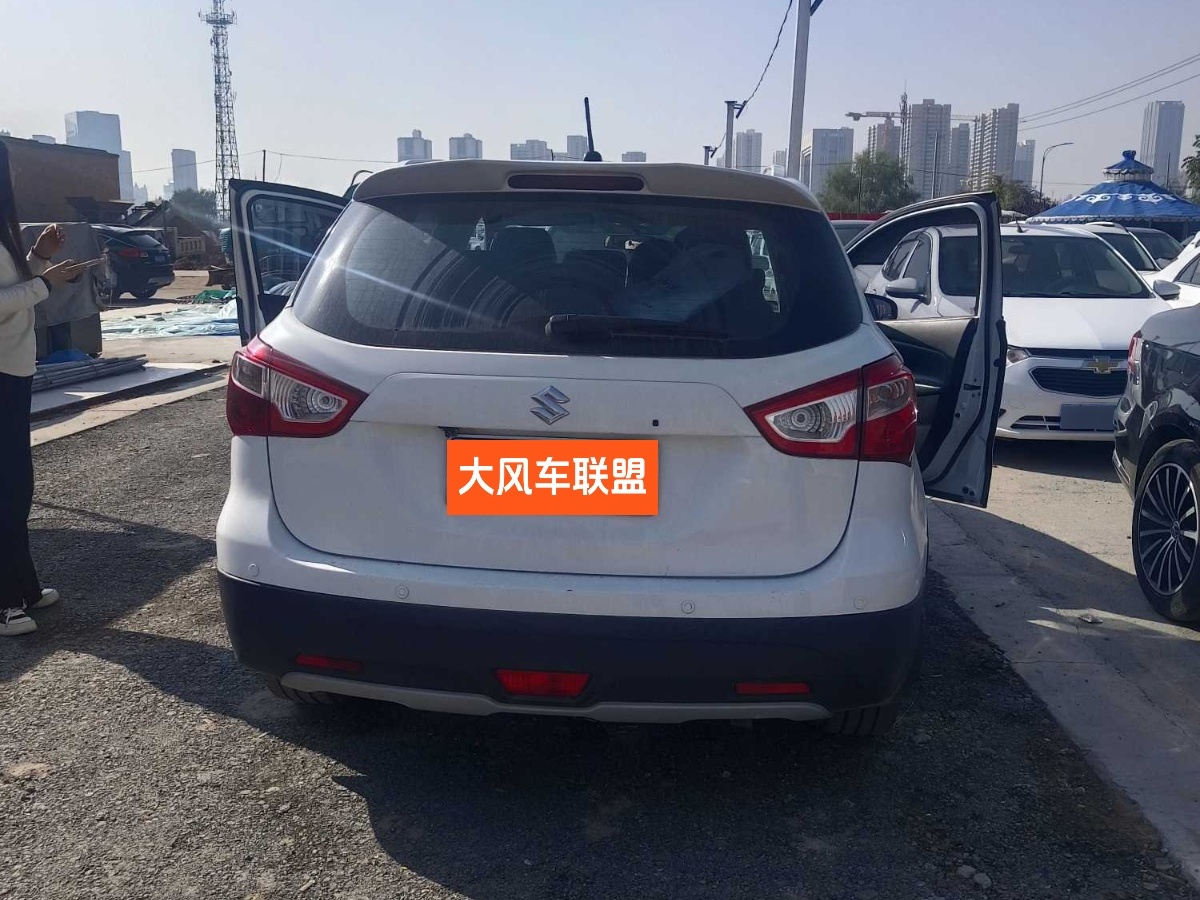 鈴木 鋒馭  2014款 1.6L CVT兩驅(qū)精英型圖片