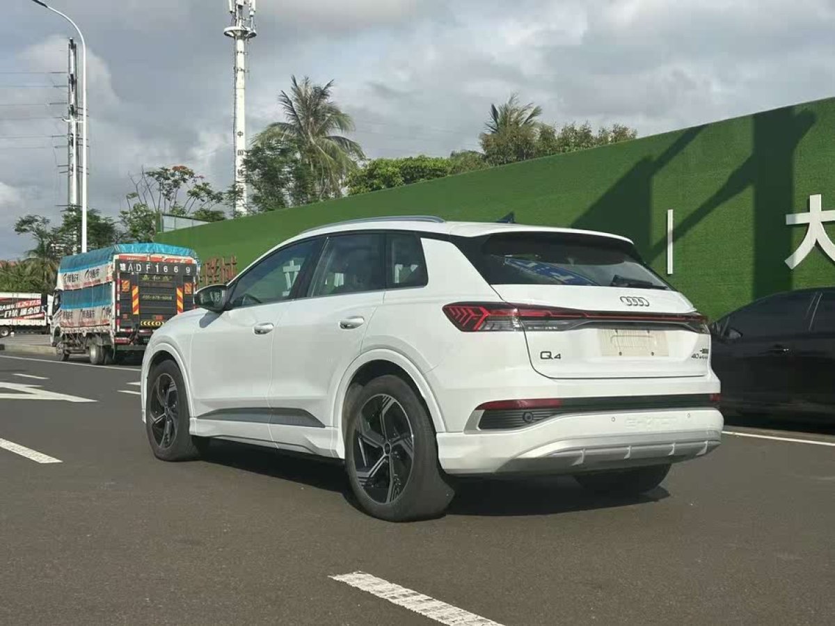 奧迪 奧迪Q4 e-tron  2024款 40 e-tron 創(chuàng)境版圖片
