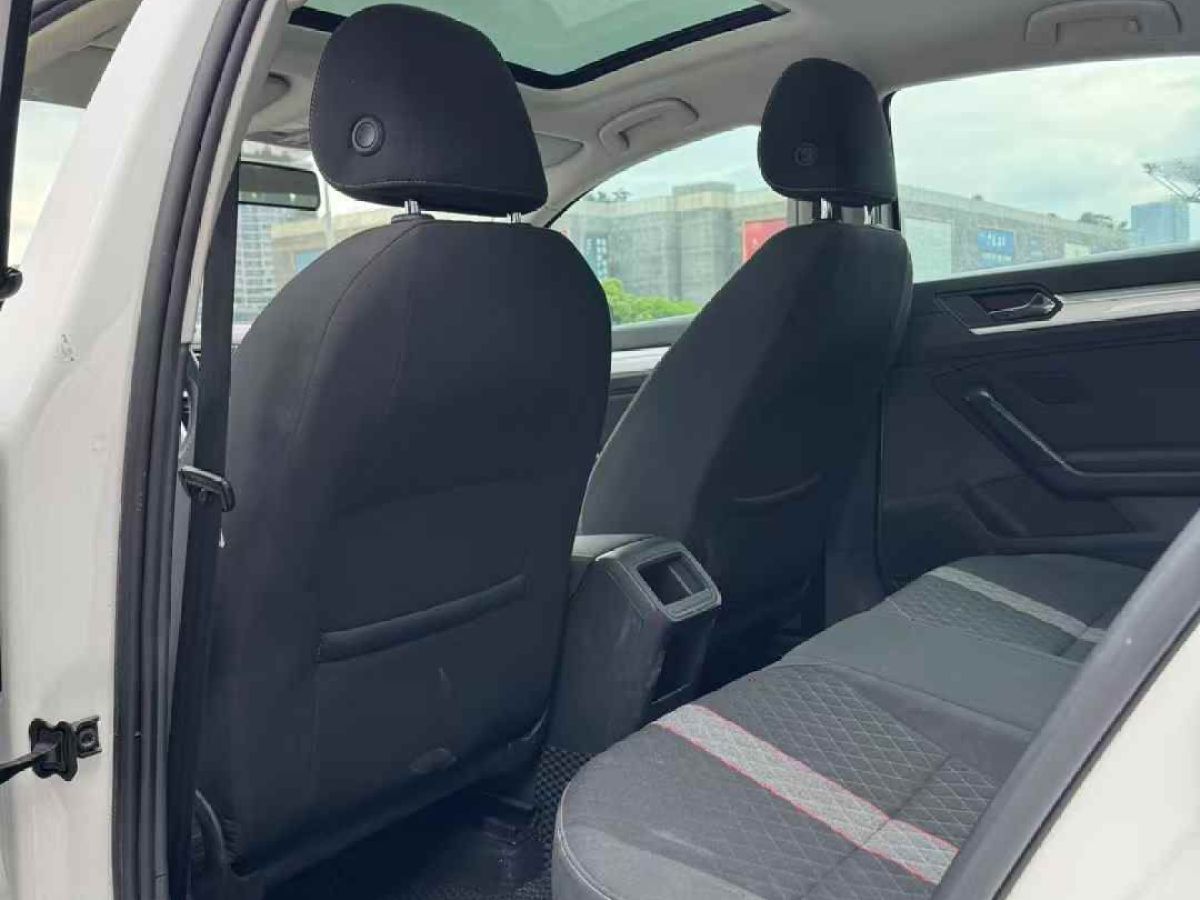 大眾 凌渡  2022款 凌渡L 280TSI DSG熱辣版圖片