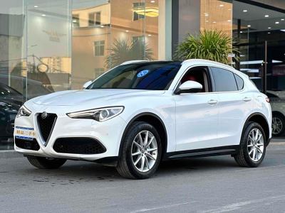 2019年5月 阿爾法·羅密歐 Stelvio 2.0T 200HP 豪華版圖片