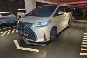 LM 雷克薩斯 300h 七座雋雅版