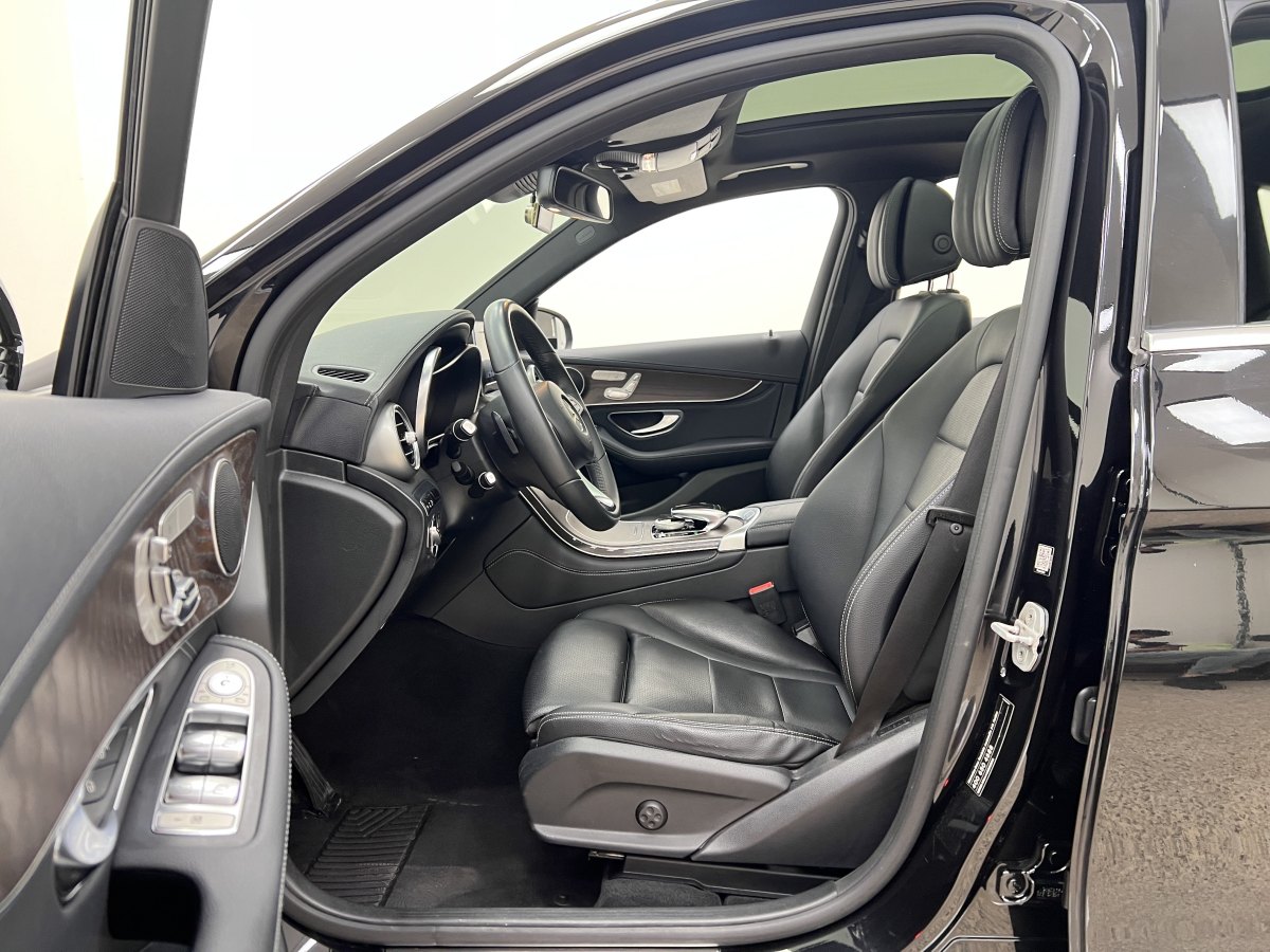 奔馳 奔馳GLC  2016款 GLC 300 4MATIC 動(dòng)感型圖片