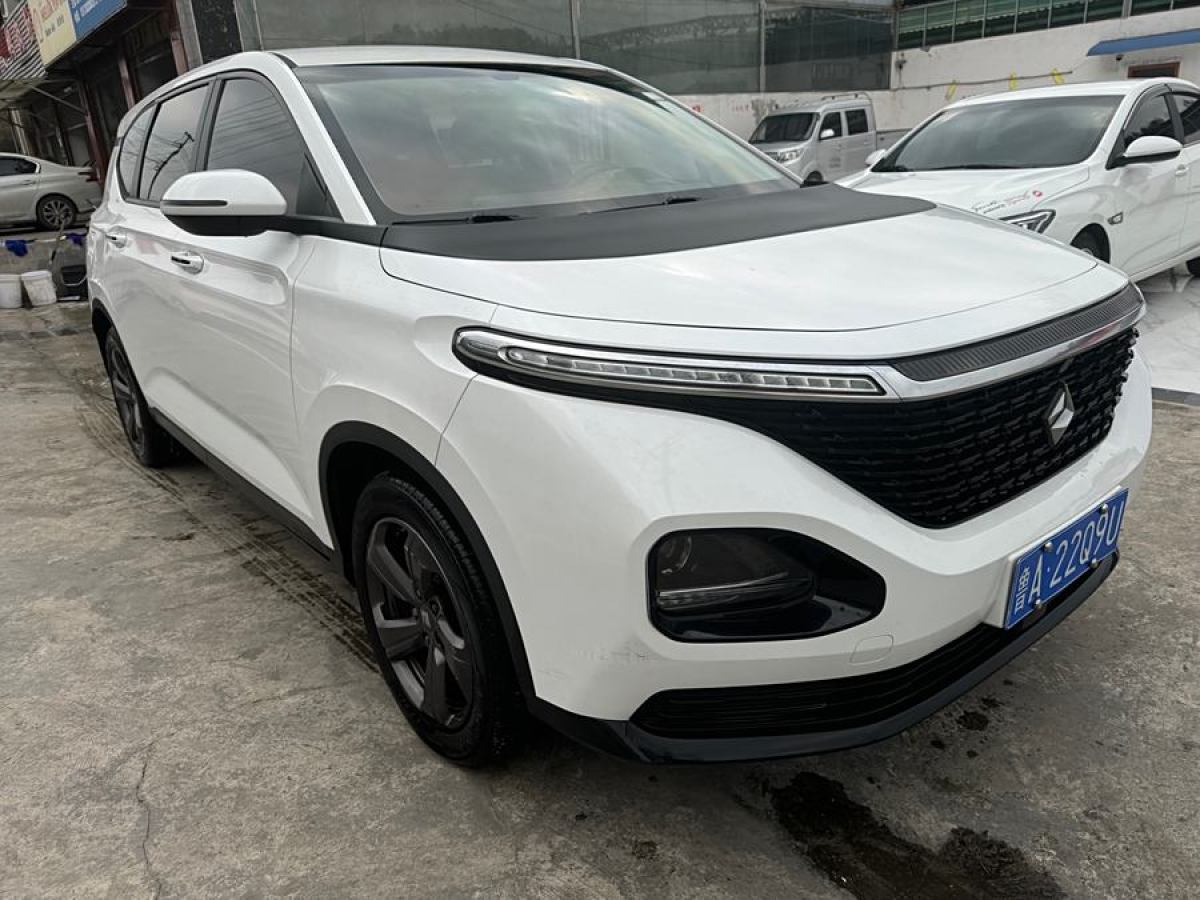 寶駿 RM-5  2019款 1.5L CVT 24小時在線精英型 6座圖片