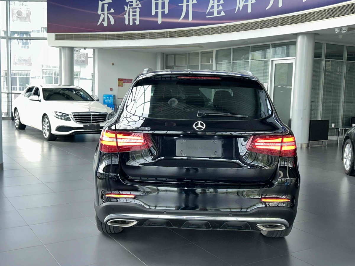 奔馳 奔馳GLC  2018款 改款 GLC 260 4MATIC 豪華型圖片