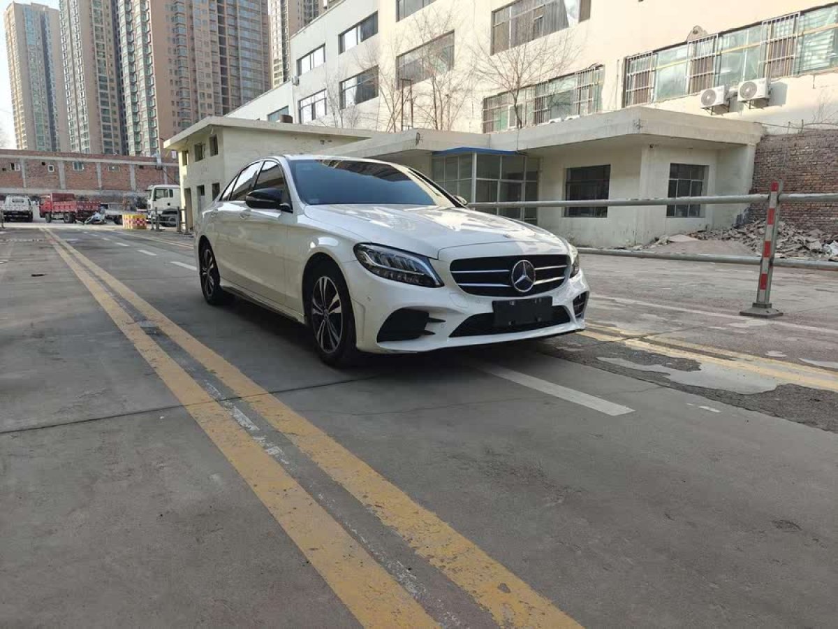 奔馳 奔馳C級  2019款 改款 C 260 L 運(yùn)動版圖片