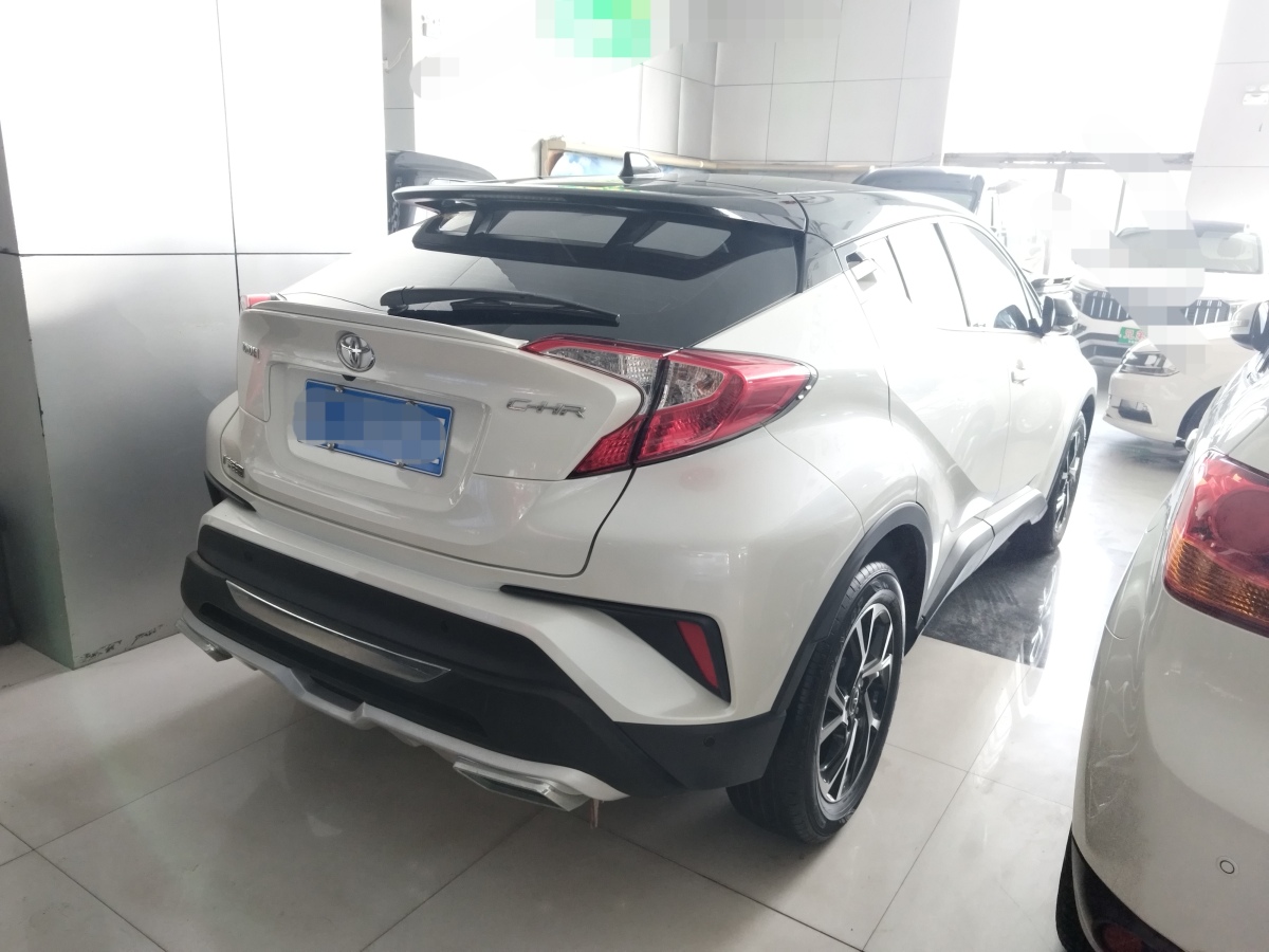 豐田 C-HR  2020款 2.0L 領先版圖片