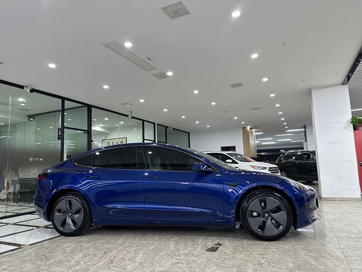 特斯拉 Model Y  2022款 改款 后輪驅(qū)動(dòng)版圖片