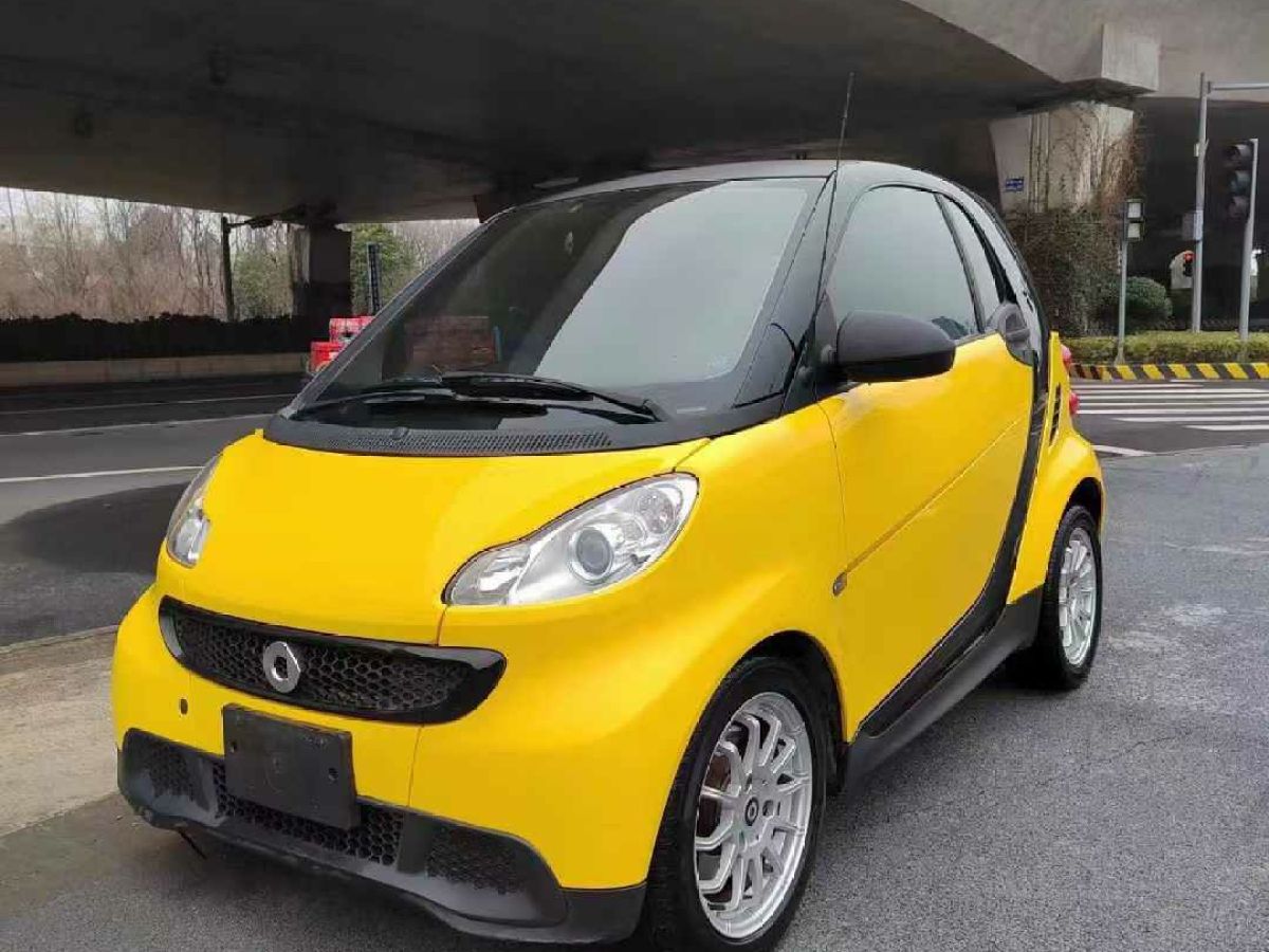 smart fortwo  2014款 1.0 MHD 硬頂城市光波激情版圖片