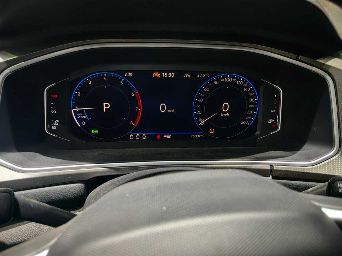 大眾 T-ROC探歌  2023款 300TSI DSG兩驅(qū)星光版圖片