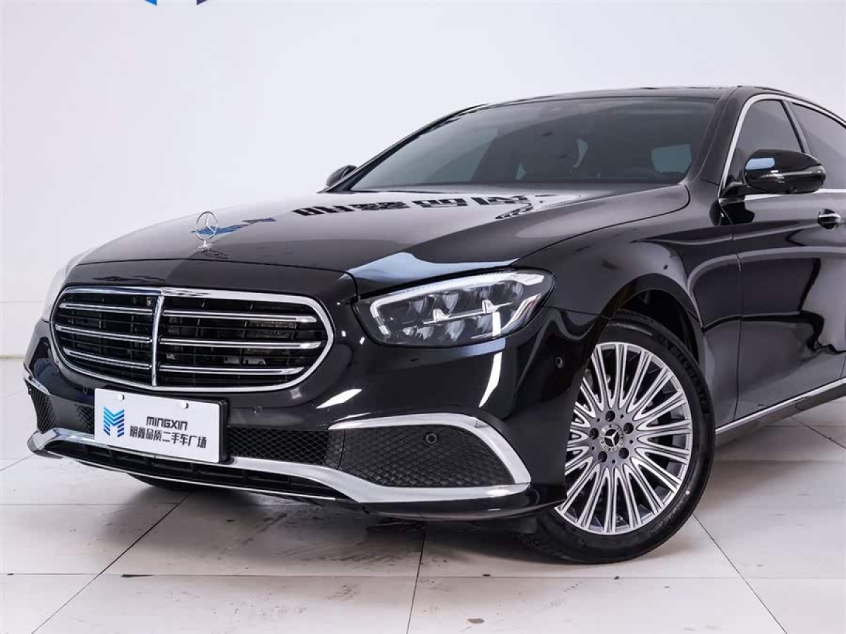 奔馳 奔馳E級(jí)  2023款 改款 E 300 L 豪華型圖片