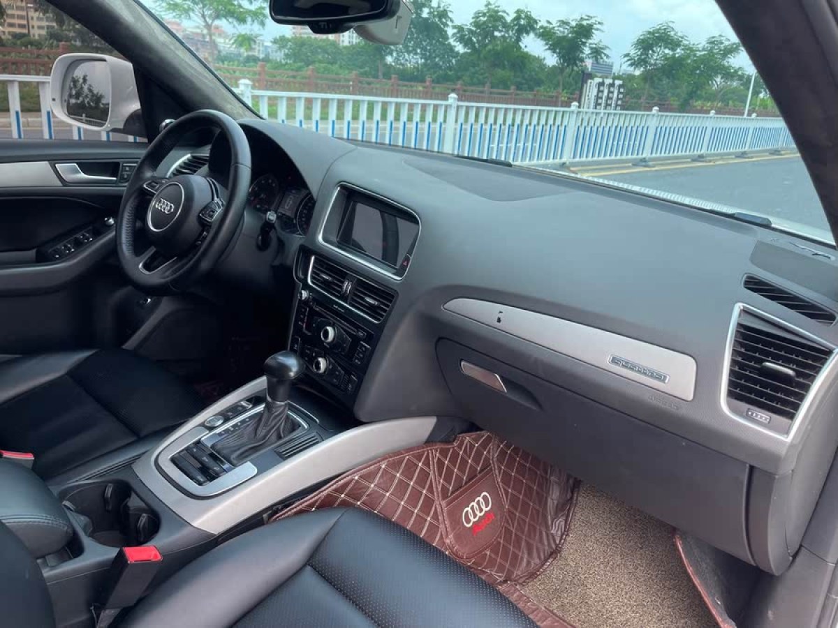 奧迪 奧迪Q5  2013款 40 TFSI 進(jìn)取型圖片