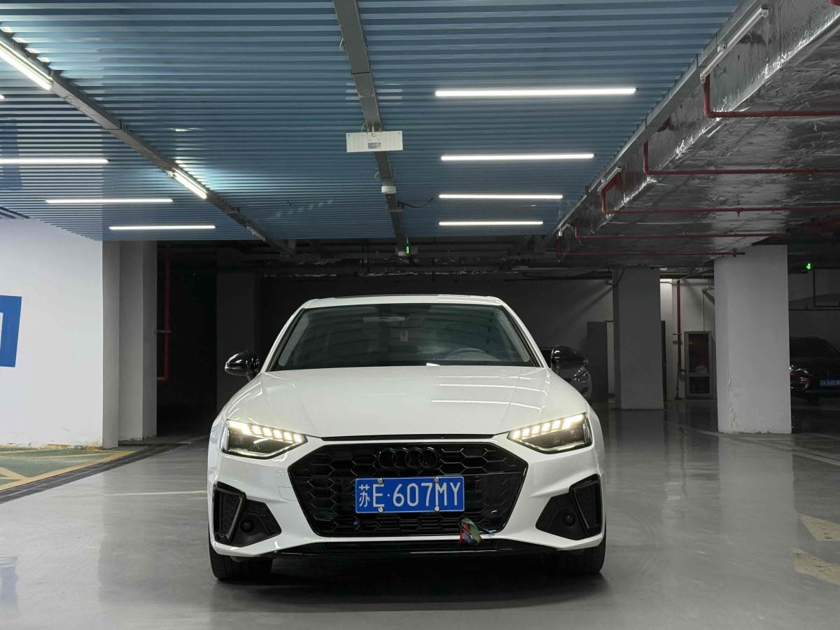 2022年3月奧迪 奧迪A4L  2022款 40 TFSI 豪華動感型